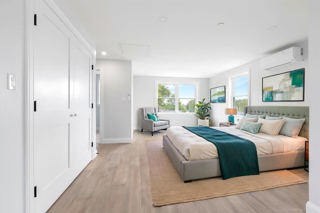 Condominium at 161 Sumner St # 2, Quincy MA 02169, photo 11 of 15