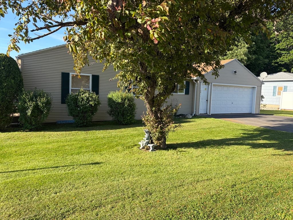 138 N Main St, Belchertown MA 01007 photo 2
