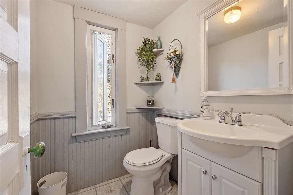 63 Gardner Rd, Hubbardston MA 01452 photo 25