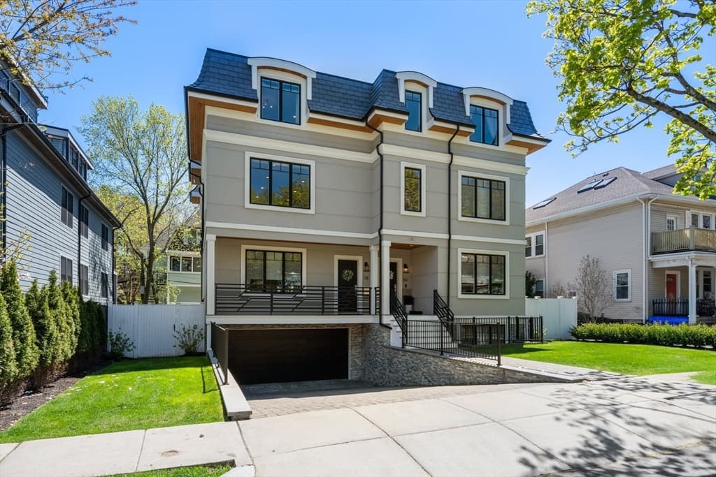 80 Verndale St, Brookline MA 02446