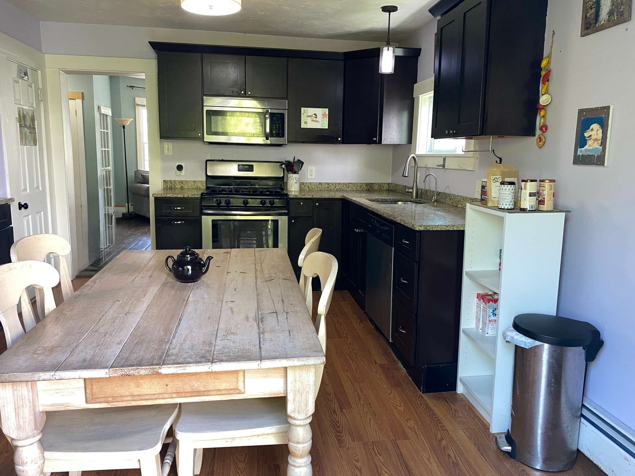 Single Family Residence at 8 May St, Beverly MA 01915, Beverly, photo 11 of 30
