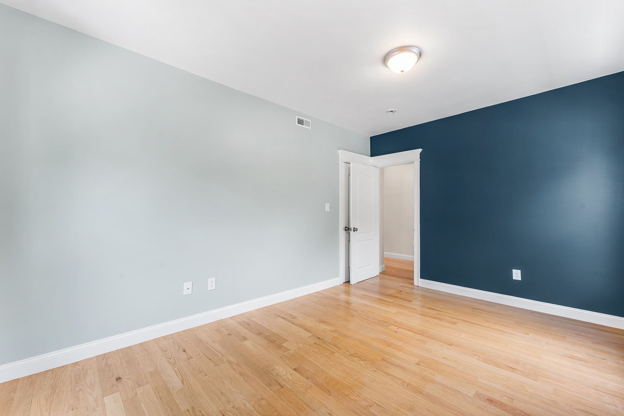 Single Family Residence at 156 Ashmont St, Boston MA 02124, photo 22 of 40