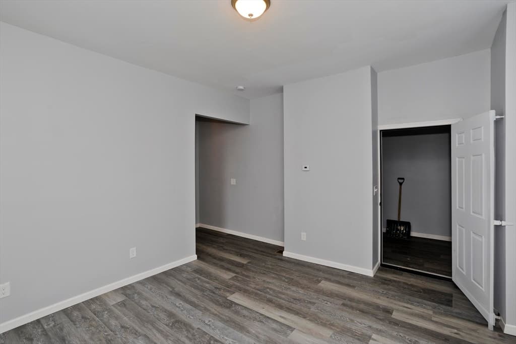 64 Thompson St, Springfield MA 01109 photo 20