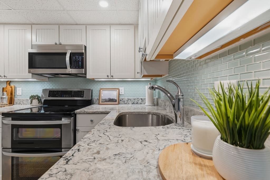 6 Mt Locust Place # 2, Gloucester MA 01930 photo 14