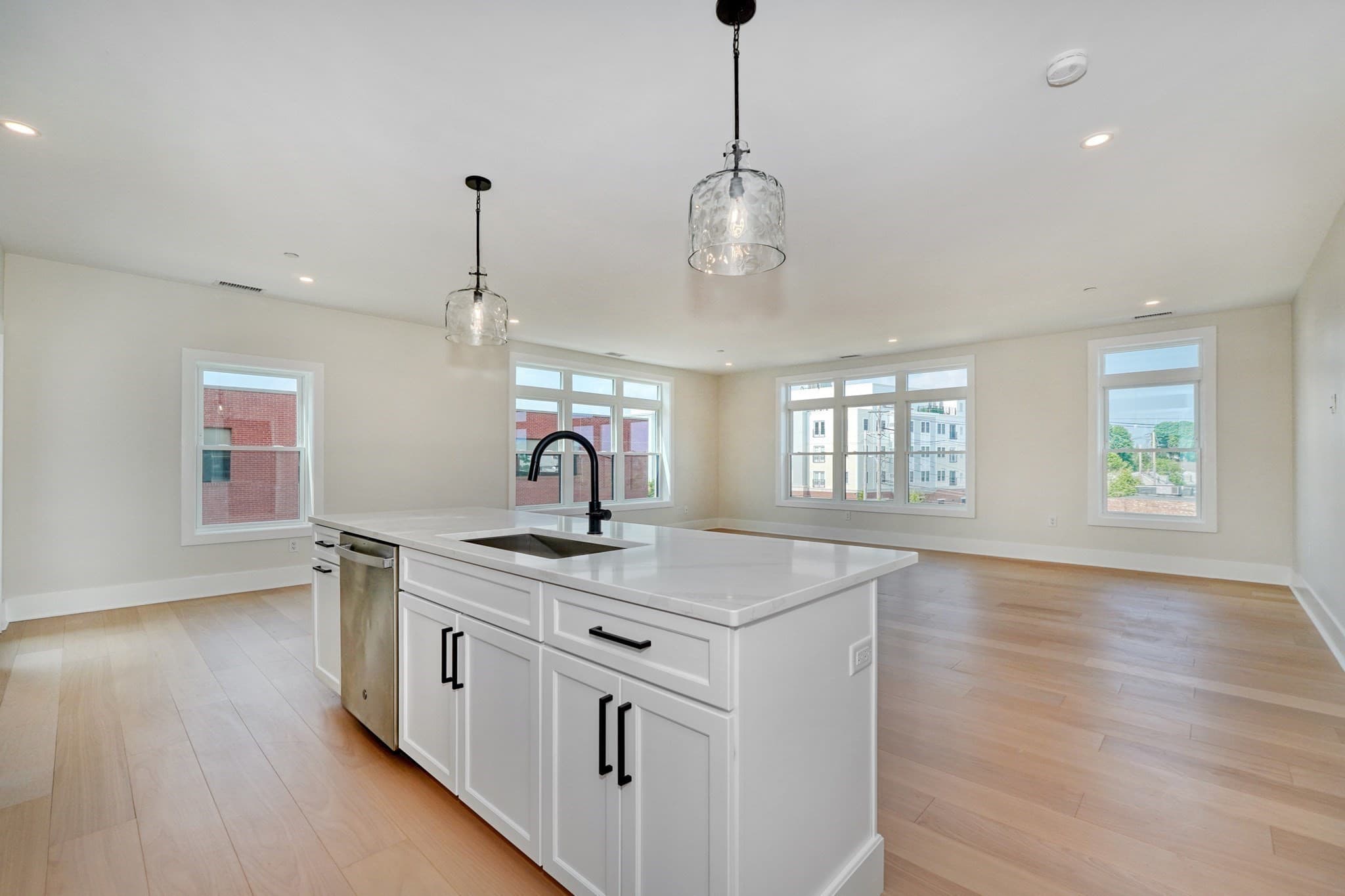 Condominium at 62 Foundry St # 315, Wakefield MA 01880, photo 2 of 35