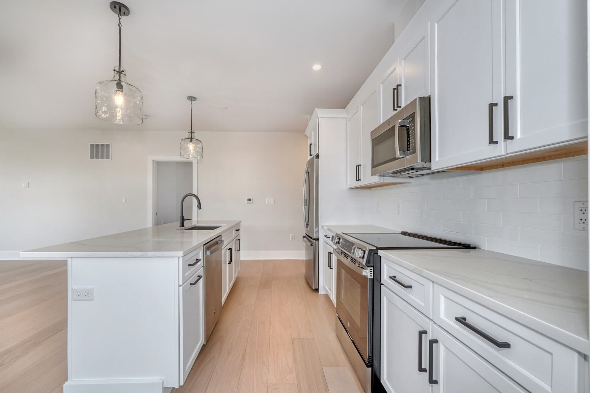 Condominium at 62 Foundry St # 315, Wakefield MA 01880, photo 3 of 35