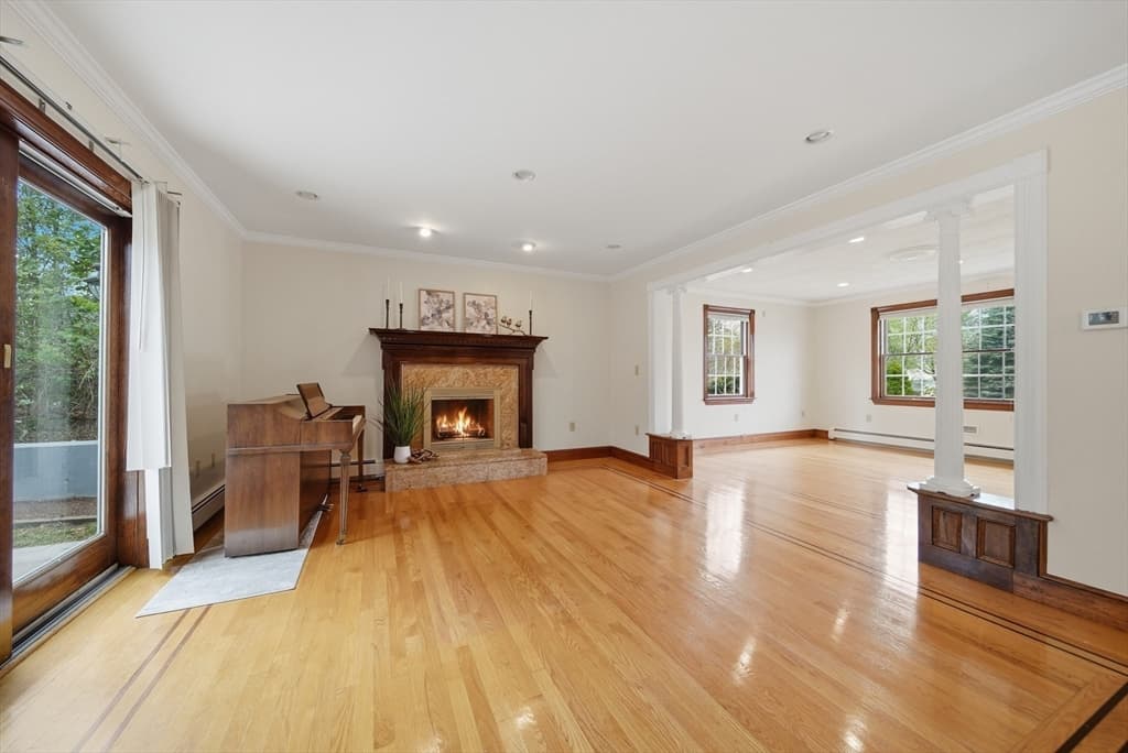Single Family Residence at 131 Range Heights Road, Lynn MA 01904, Lynn, photo 7 of 36