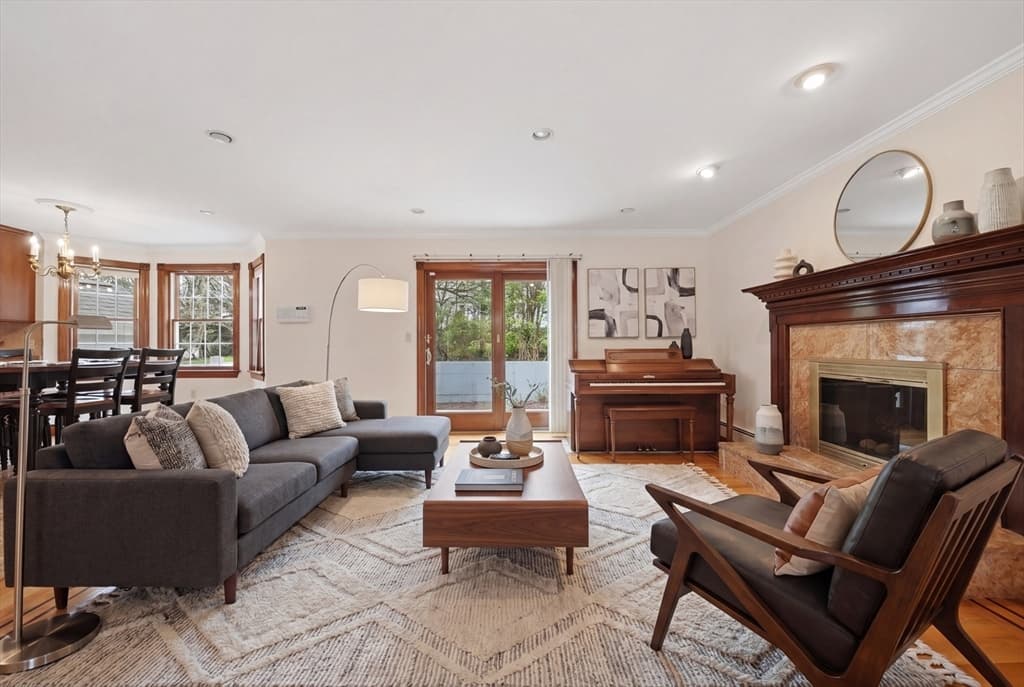 Single Family Residence at 131 Range Heights Road, Lynn MA 01904, Lynn, photo 8 of 36