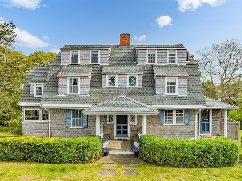 35 Grayton Ave, Barnstable MA 02647 photo 2