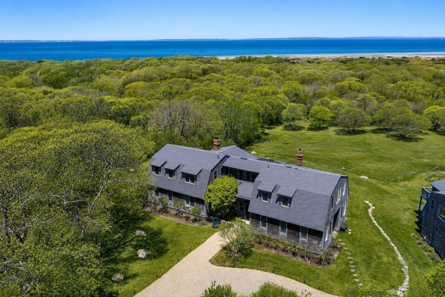 Single Family Residence at 19 Locust Ln, Aquinnah MA 02535, photo 7 of 42