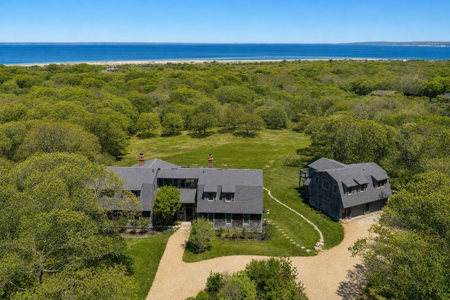 19 Locust Ln, Aquinnah MA 02535