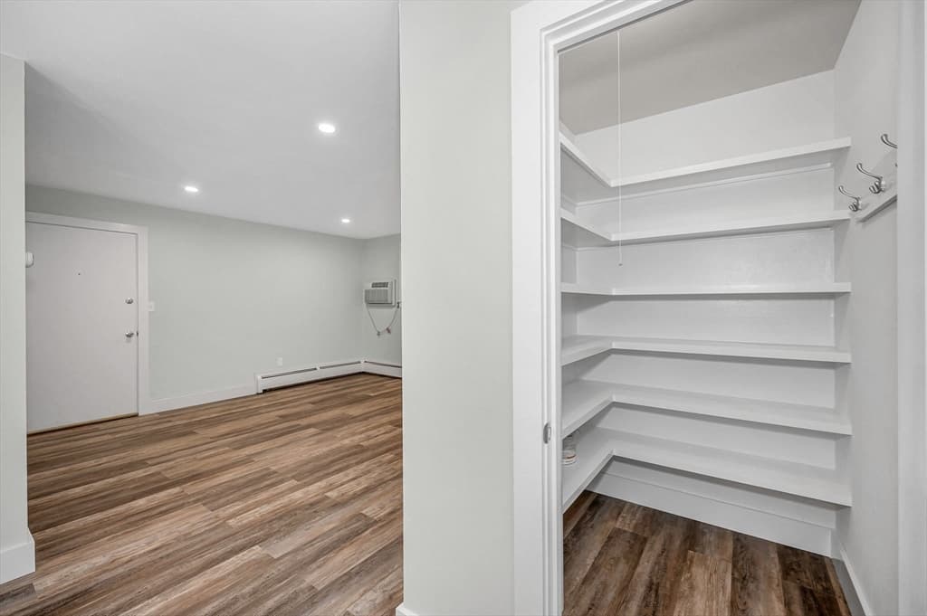 Condominium at 9 Longwood Dr # 1, Andover MA 01810, Andover, photo 23 of 31