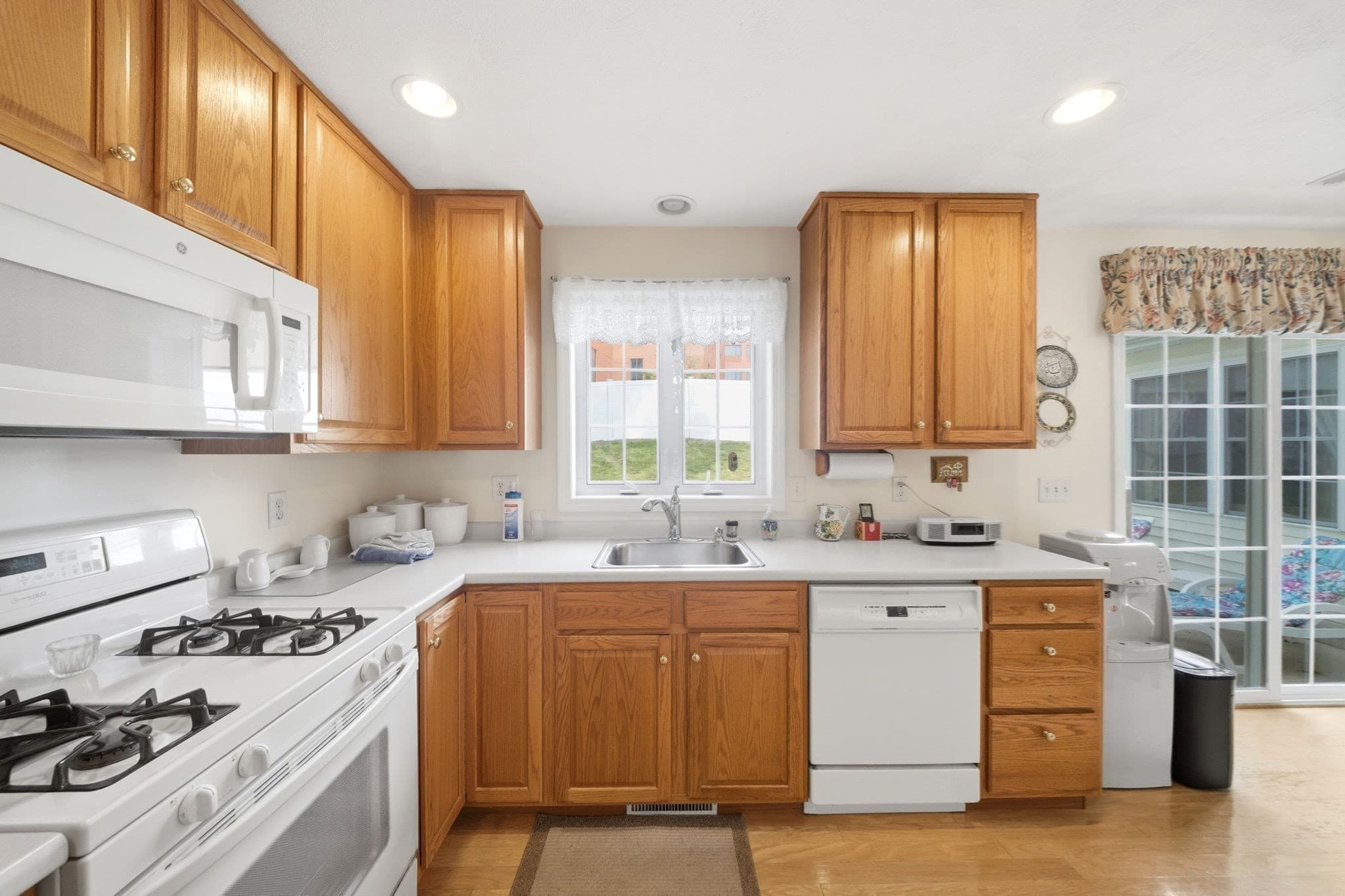 Condominium at 53 River # 505, Billerica MA 01821, photo 9 of 39