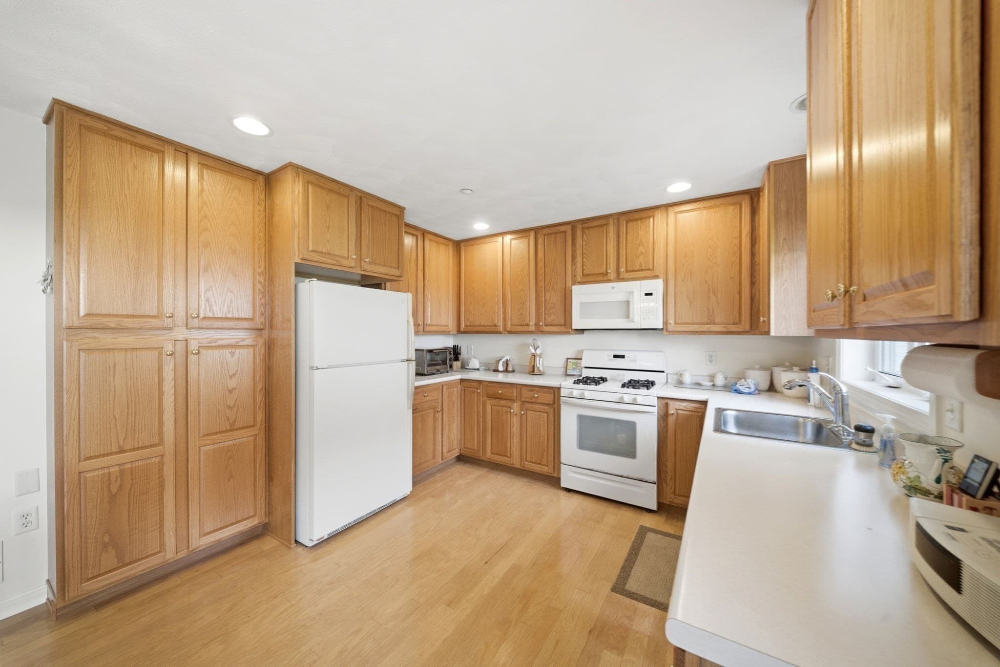 Condominium at 53 River # 505, Billerica MA 01821, photo 10 of 39