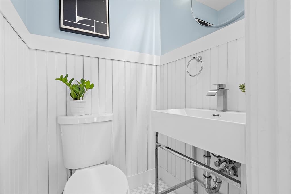 Condominium at 15 Spring Hill Ter # 15, Somerville MA 02143, photo 12 of 40