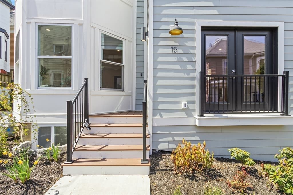 Condominium at 15 Spring Hill Ter # 15, Somerville MA 02143, photo 5 of 40