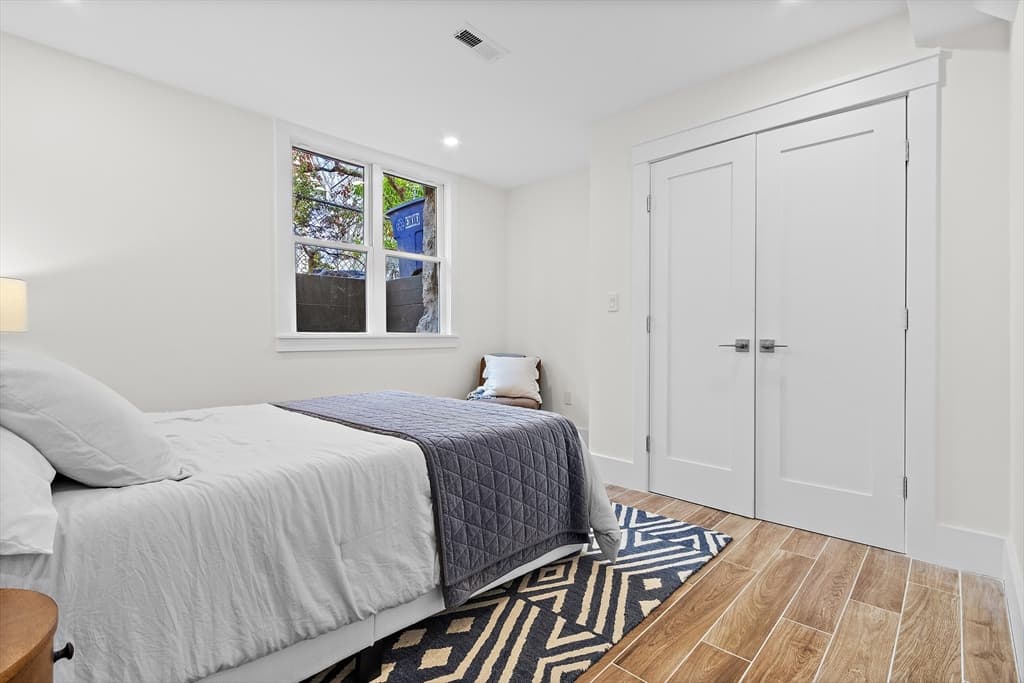 Condominium at 15 Spring Hill Ter # 15, Somerville MA 02143, photo 18 of 40
