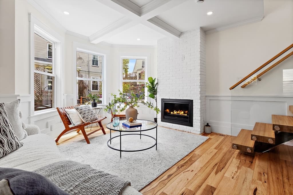 Condominium at 15 Spring Hill Ter # 15, Somerville MA 02143, photo 11 of 40