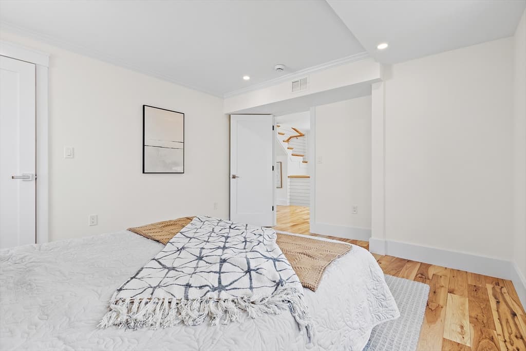 Condominium at 15 Spring Hill Ter # 15, Somerville MA 02143, photo 31 of 40
