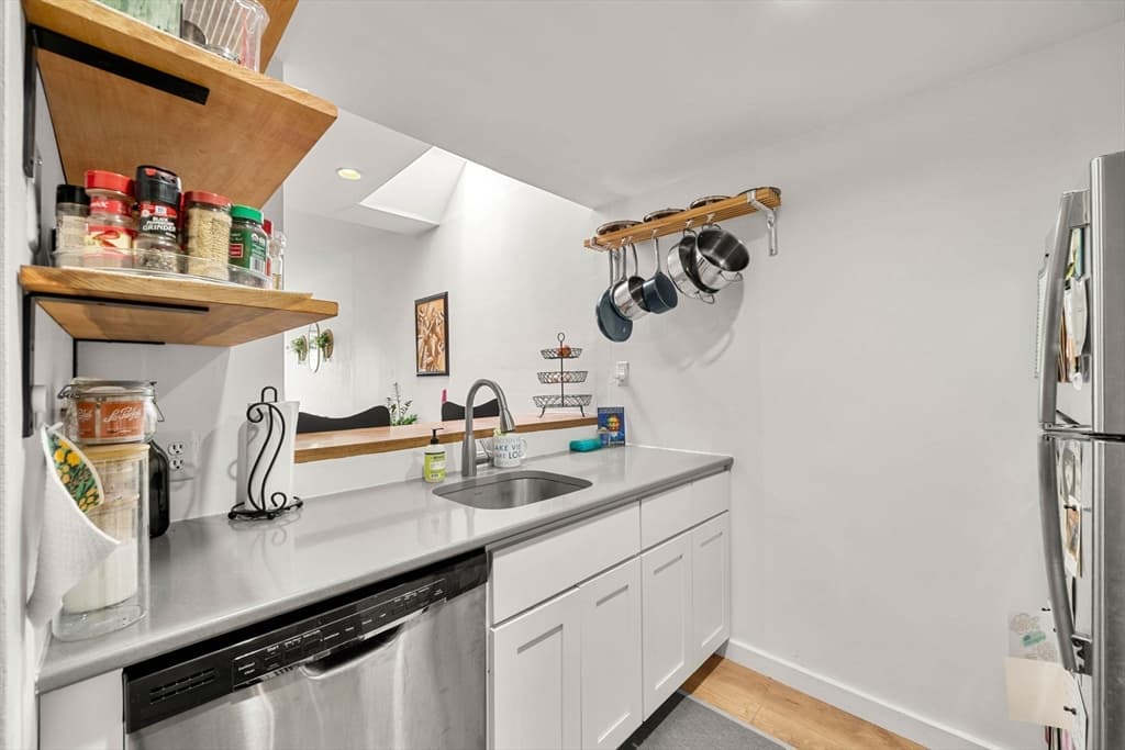 Condominium at 478 Shawmut # 9, Boston MA 02118, photo 9 of 24
