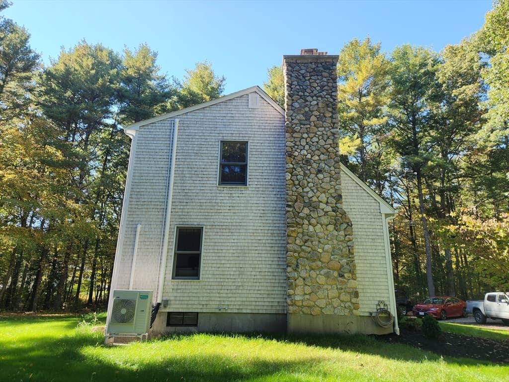 163 Quanapoag Rd, Freetown MA 02717 photo 5