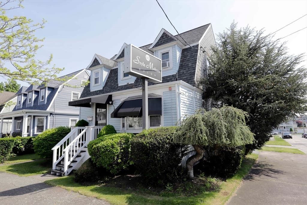 Multi Family at 66 Rockdale Ave, New Bedford MA 02740, New Bedford, photo 2 of 33