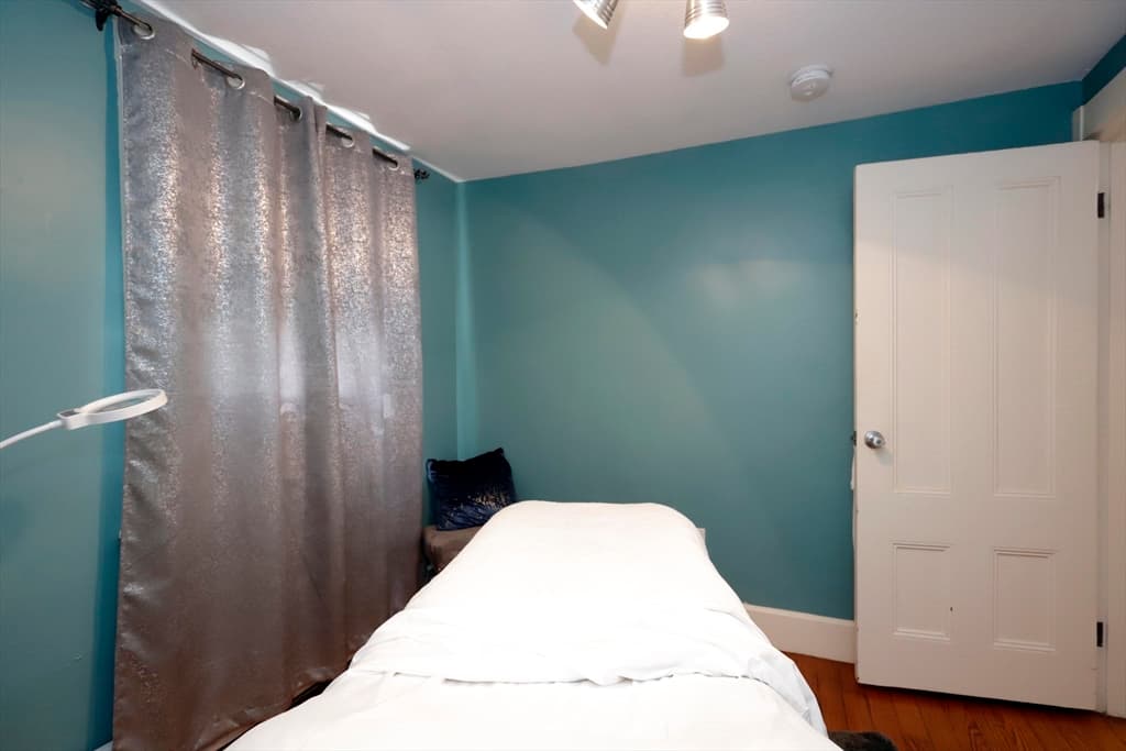 Multi Family at 66 Rockdale Ave, New Bedford MA 02740, New Bedford, photo 16 of 33