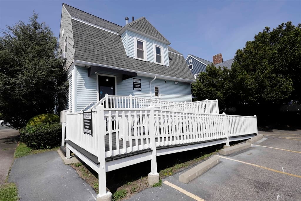 Multi Family at 66 Rockdale Ave, New Bedford MA 02740, New Bedford, photo 3 of 33