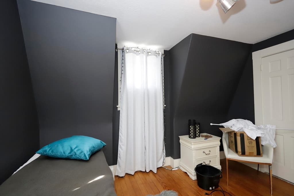 Multi Family at 66 Rockdale Ave, New Bedford MA 02740, New Bedford, photo 19 of 33