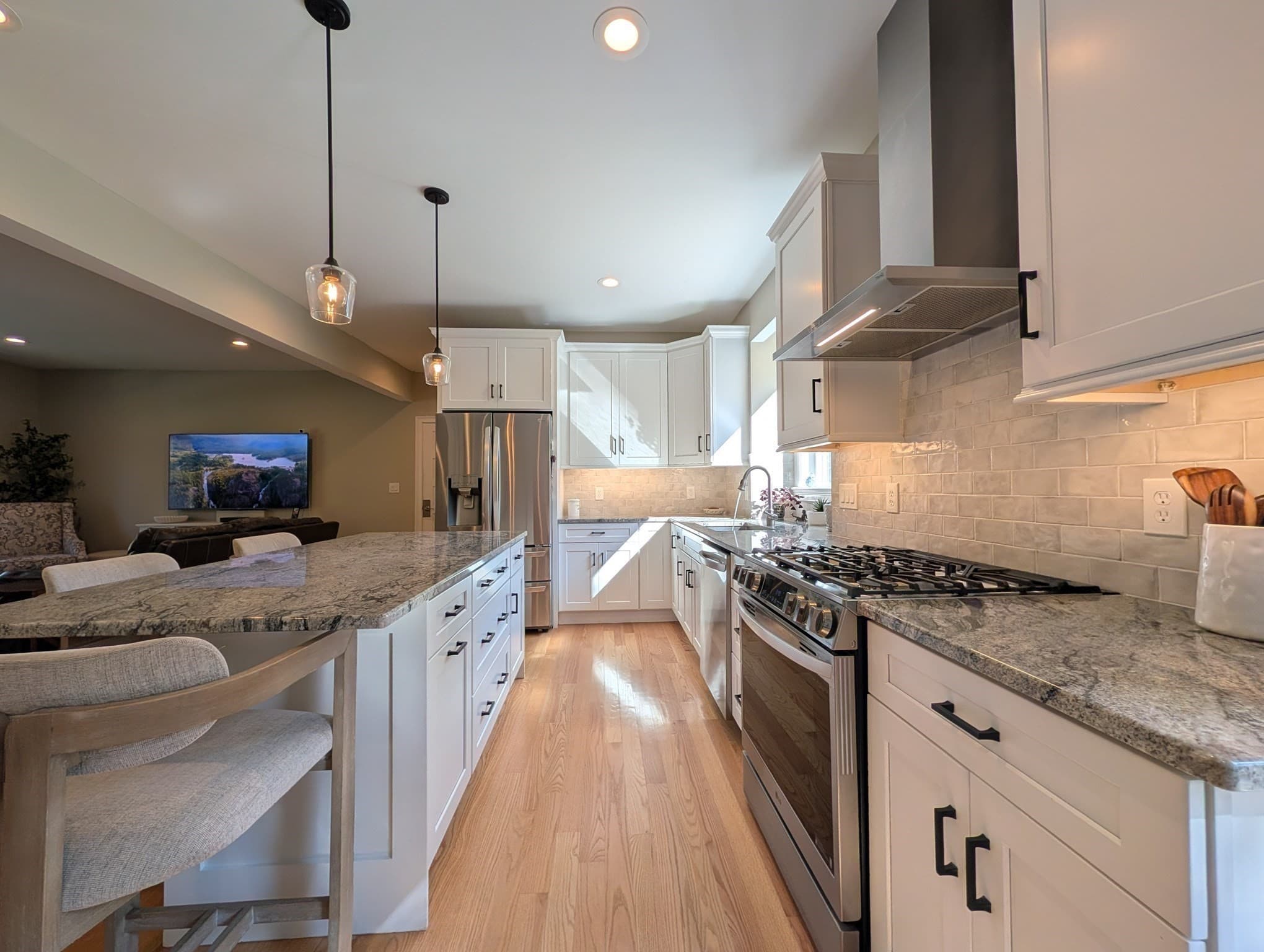 Single Family Residence at 2 Seabiscuit Drive, Plymouth MA 02360, photo 10 of 41