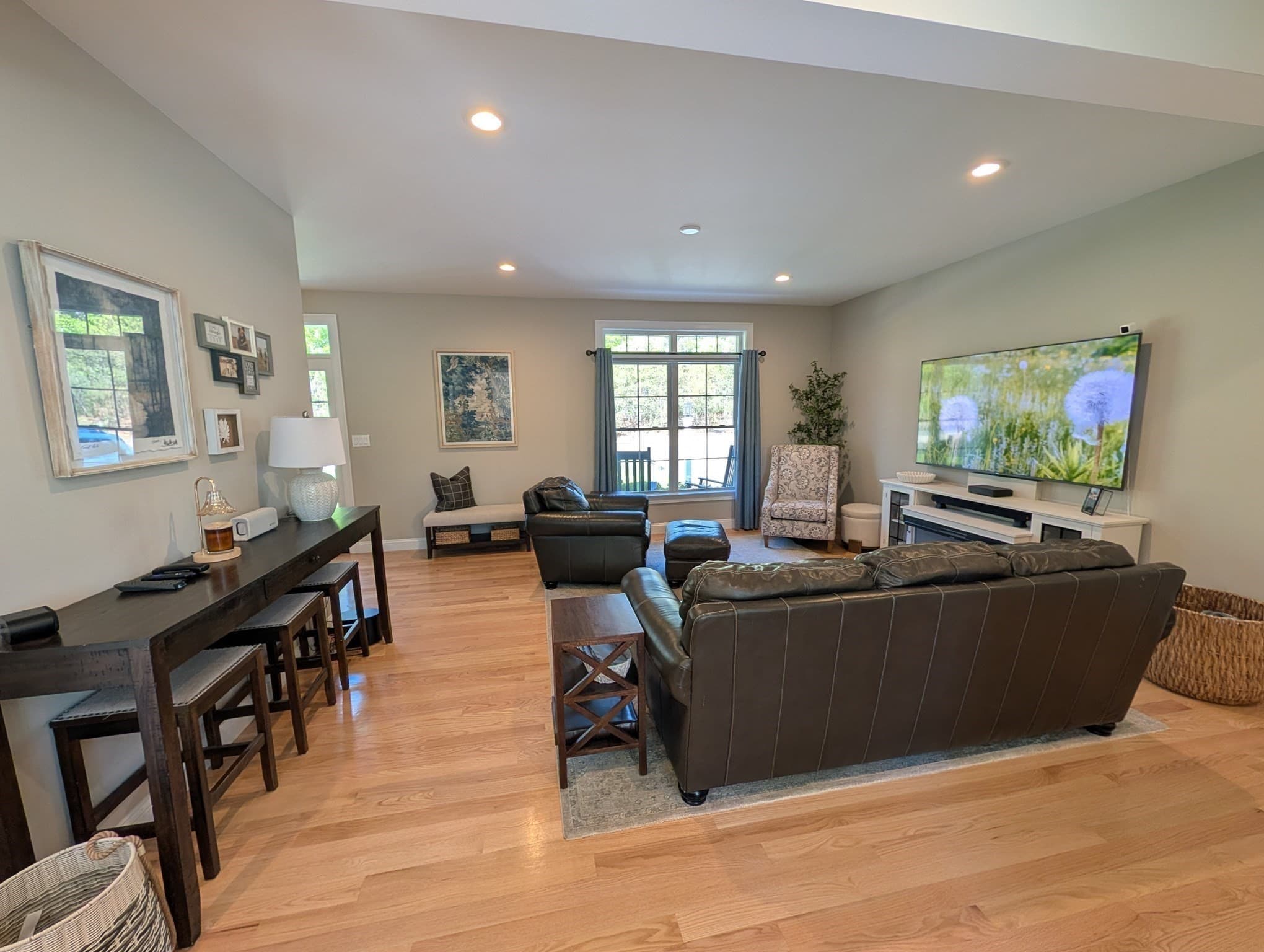 Single Family Residence at 2 Seabiscuit Drive, Plymouth MA 02360, photo 14 of 41