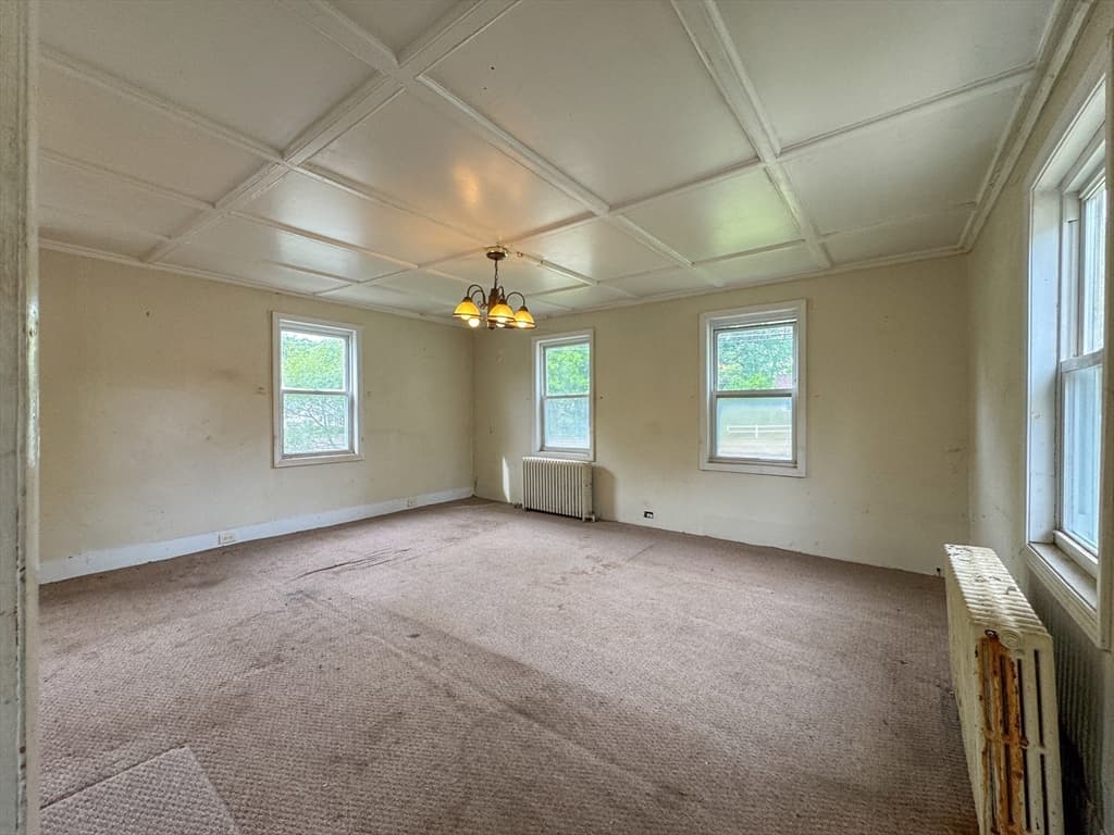 484 S Franklin St, Holbrook MA 02343 photo 4