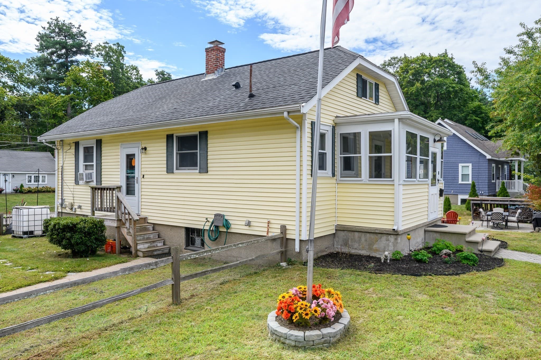Single Family Residence at 18 Hammond Rd, Natick MA 01760, Natick, photo 2 of 23