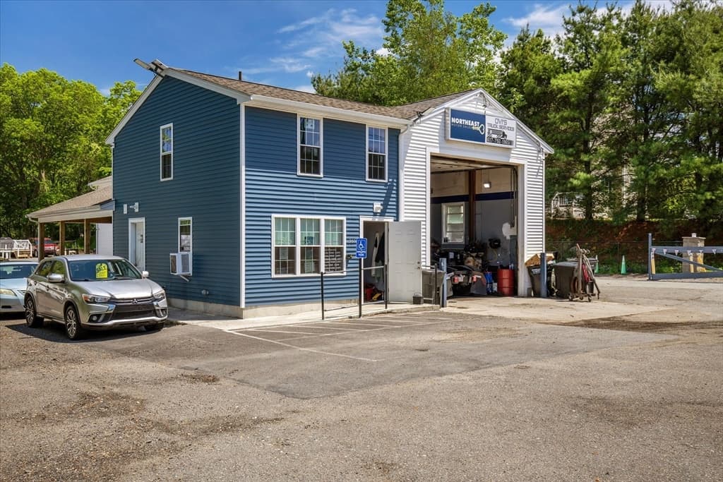 365 Elm St, Bridgewater MA 02324 photo 3
