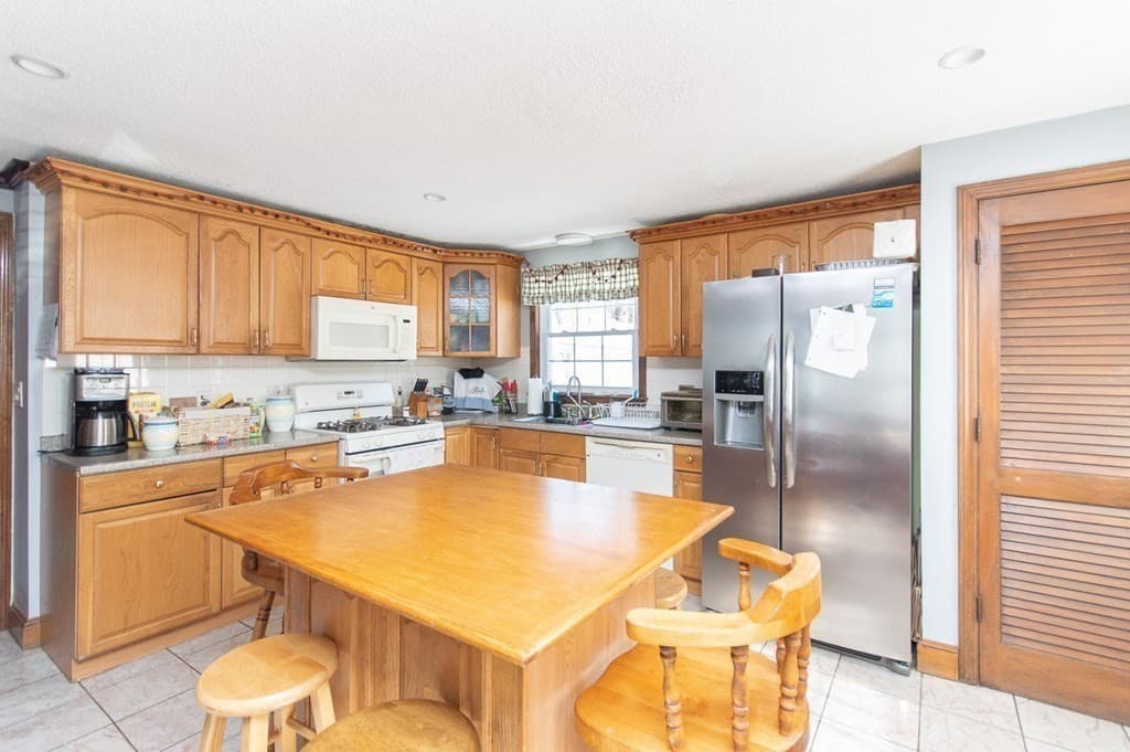 365 Elm St, Bridgewater MA 02324 photo 14