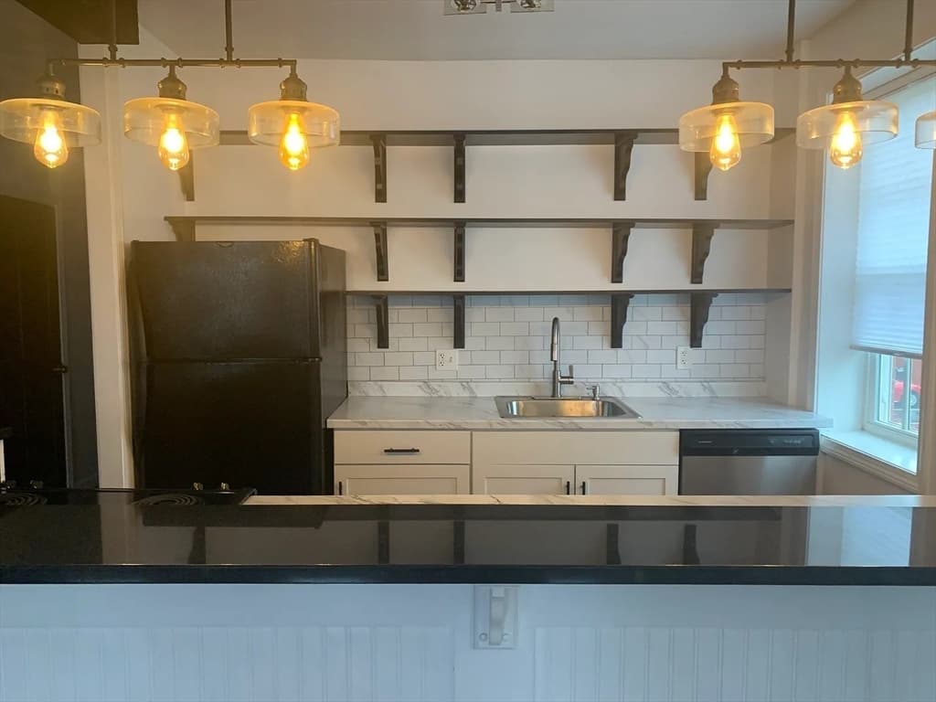 Condominium at 30-32 Water St # 5, Newburyport MA 01950, photo 4 of 26