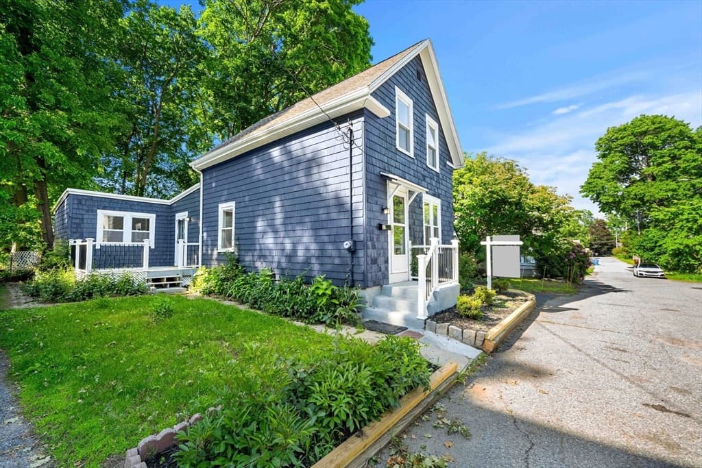 Single Family Residence at 11 Central, Merrimac MA 01860, photo 34 of 36