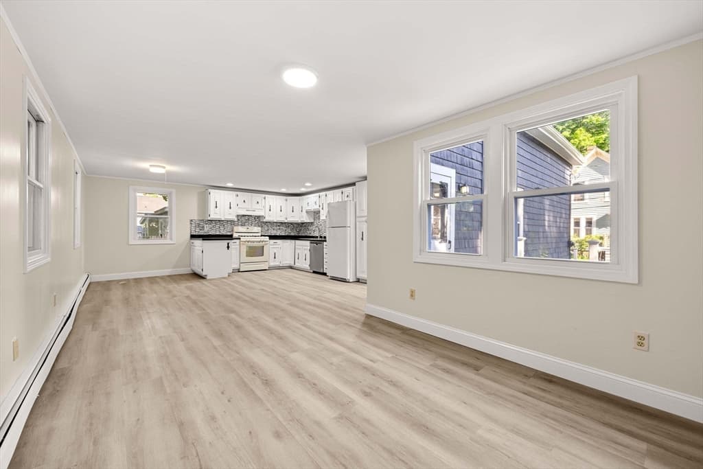 Single Family Residence at 11 Central, Merrimac MA 01860, photo 11 of 36