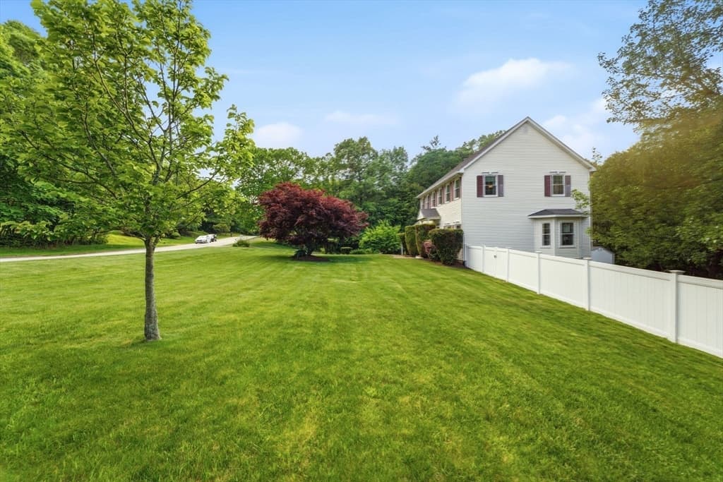 19 Old Farm Rd, Douglas MA 01516 photo 38