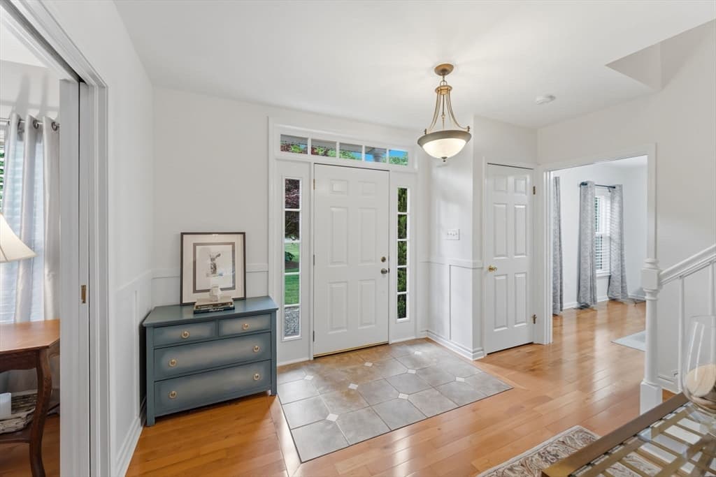 19 Old Farm Rd, Douglas MA 01516 photo 4