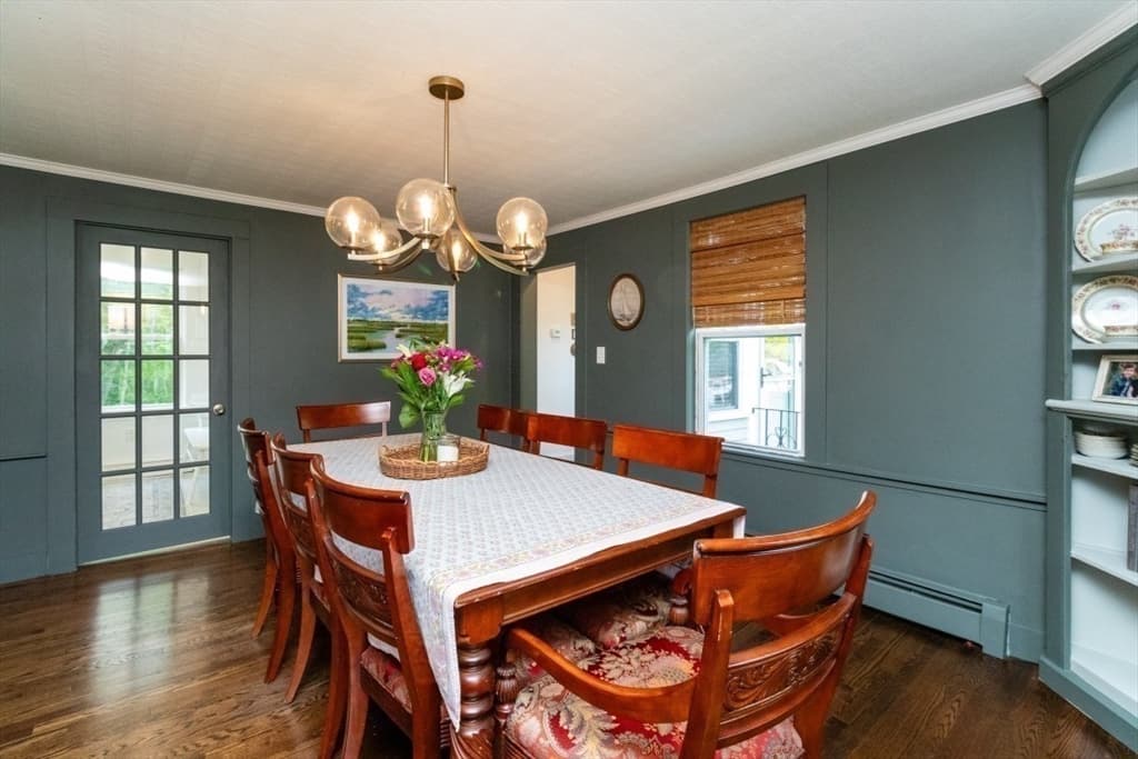 Single Family Residence at 173 S River St, Marshfield MA 02050, photo 10 of 35
