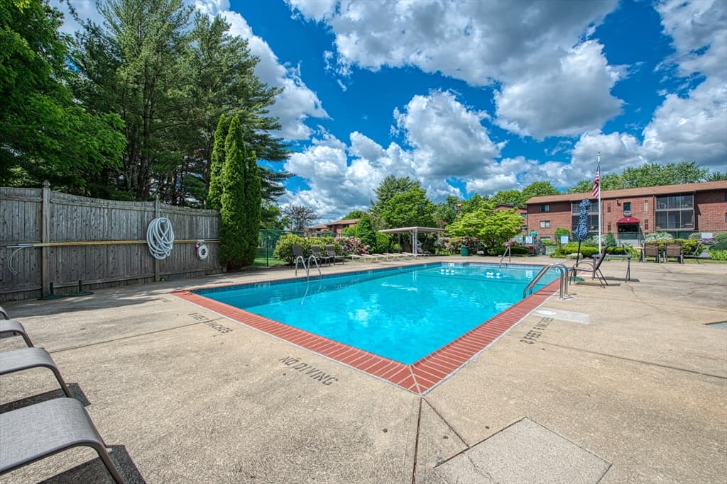 Condominium at 221 Oak St # 15, Brockton MA 02301, Brockton, photo 13 of 14