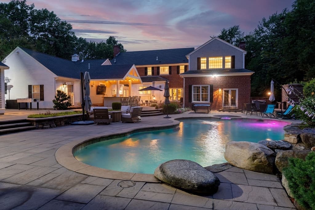 Single Family Residence at 40 Grandview Rd, Chelmsford MA 01824, photo 41 of 42