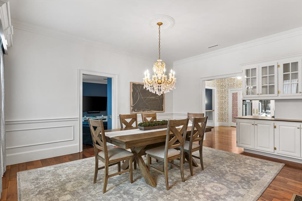 Single Family Residence at 40 Grandview Rd, Chelmsford MA 01824, photo 11 of 42
