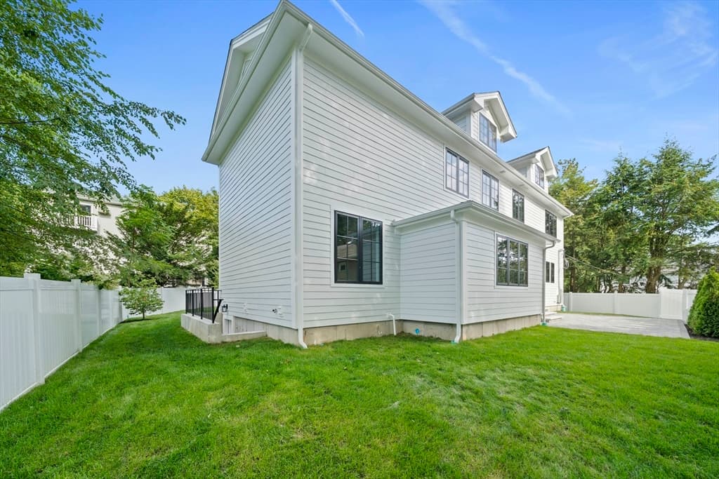 42 Bow Road, Newton MA 02459 photo 33