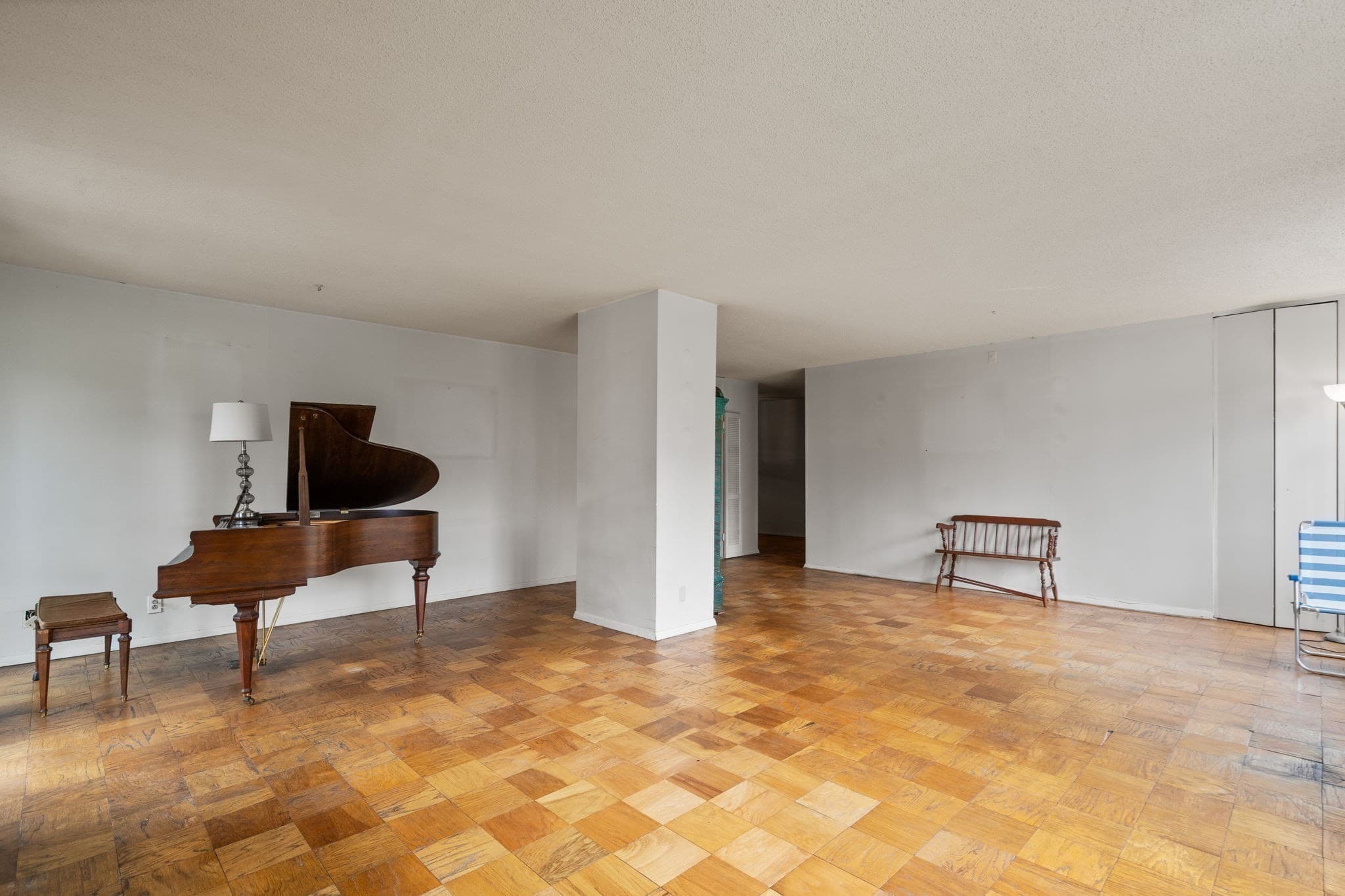 Condominium at 65 East India Row # 6B, Boston MA 02110, photo 3 of 12