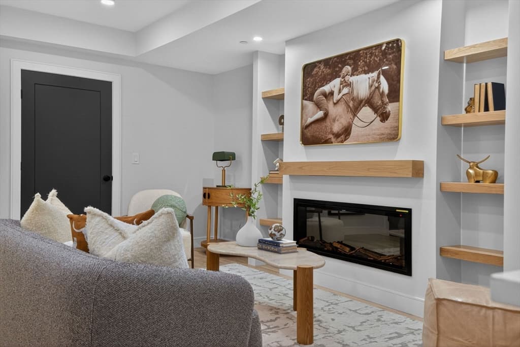 Condominium at 54 Dorset Street # 1, Boston MA 02125, Boston, photo 18 of 32