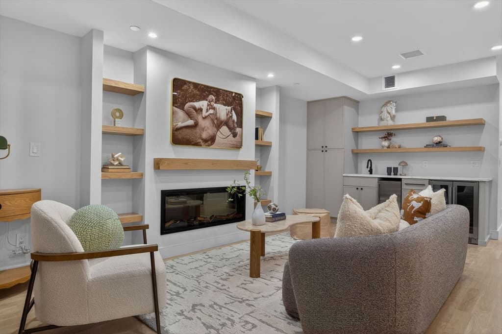 Condominium at 54 Dorset Street # 1, Boston MA 02125, Boston, photo 15 of 32