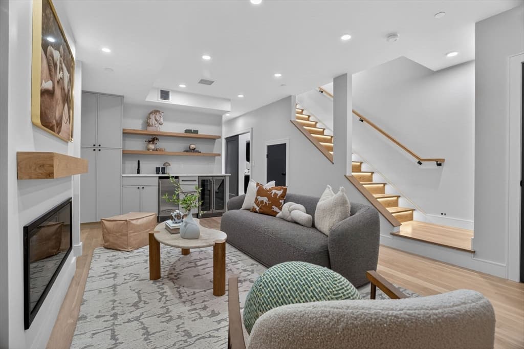 Condominium at 54 Dorset Street # 1, Boston MA 02125, Boston, photo 19 of 32