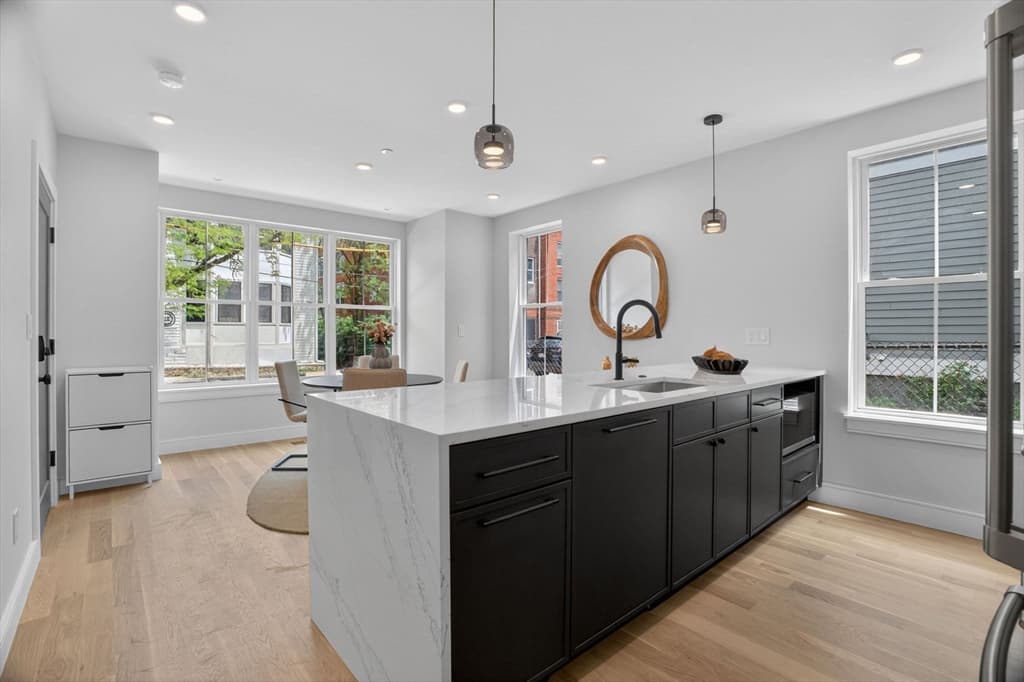 Condominium at 54 Dorset Street # 1, Boston MA 02125, Boston, photo 8 of 32